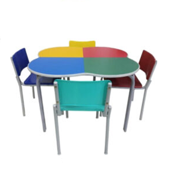 Conjunto Escolar TREVO Formicado c/4 Cadeiras INFANTIL 2 a 5 Anos – Móveis Supremo – 4110